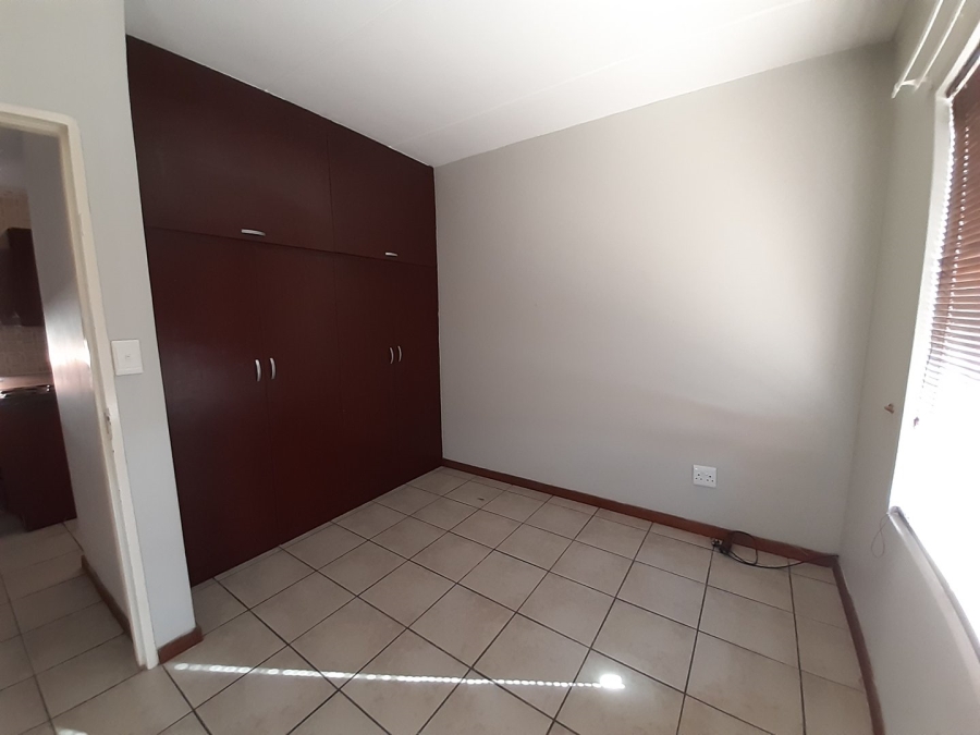2 Bedroom Property for Sale in Bult South North West